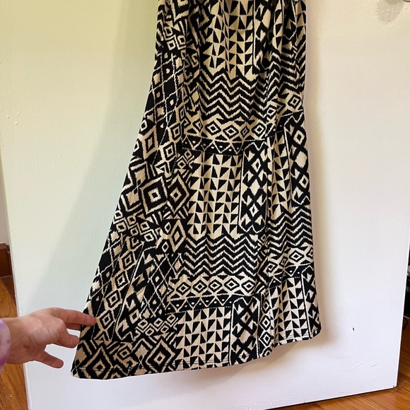 SNAP Mermaid Cut Dress - Picture 3 of 5